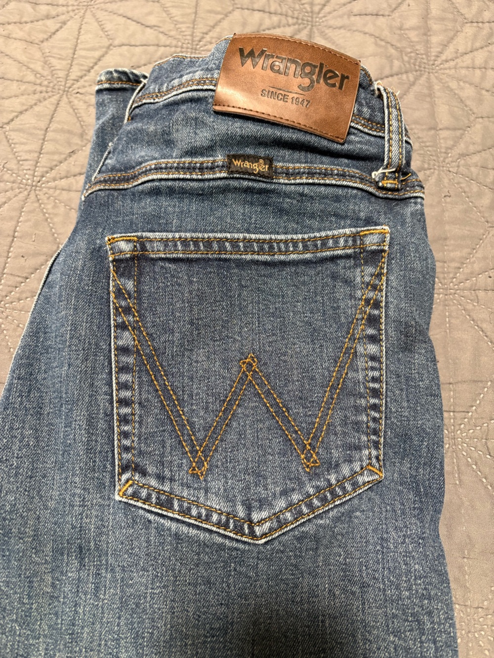 Men’s Wrangler 30 x 30 Regular Fit Jeans